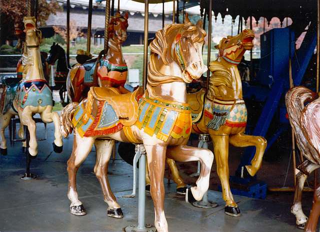 Standing Unit with three legs on the floor Carousel Horse Standing Unit