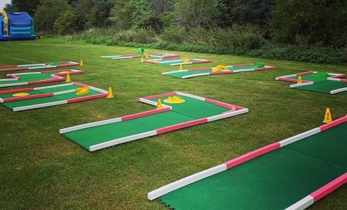 do I need to be experienced to play mini golf Mini golf suitability